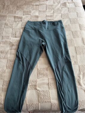 Fabletics PowerHold Teal High-Waisted Mesh Panel Leggings XL